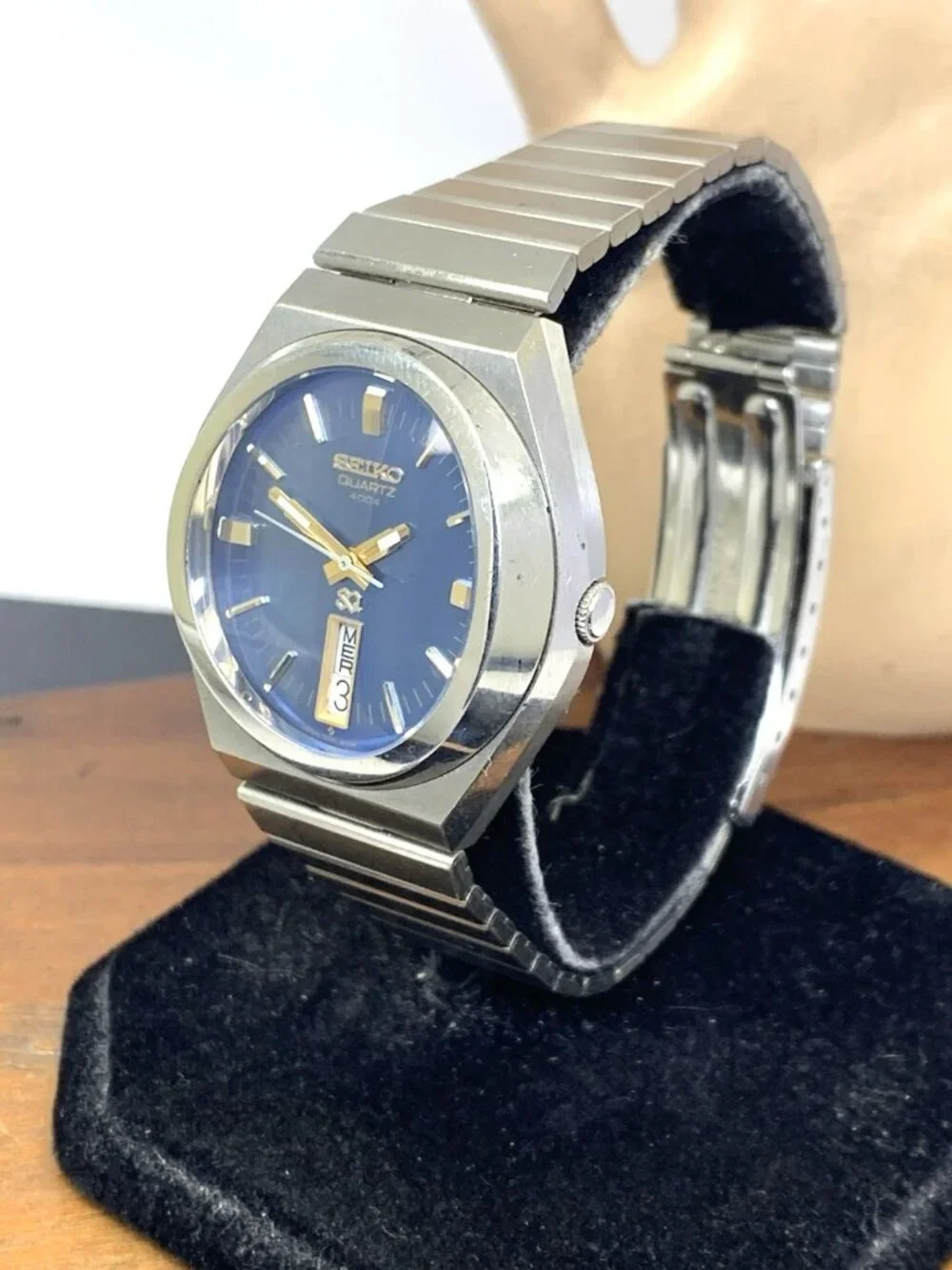 Seiko SQ Men's Watch 0903-8029 Vintage Quartz Blue Dial Day Date Steel 36mm